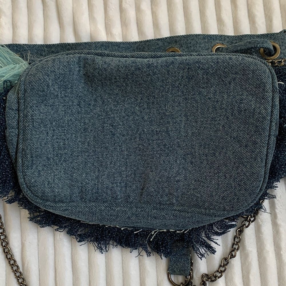 America & Beyond Fringe Whimsy Crossbody Bag - Picture 9 of 10